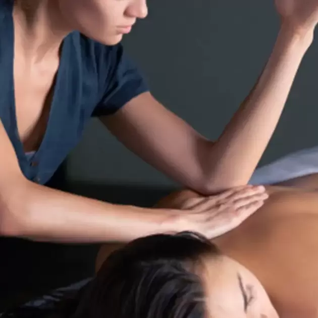 Использование техники роллинга в массаже (предоплата)